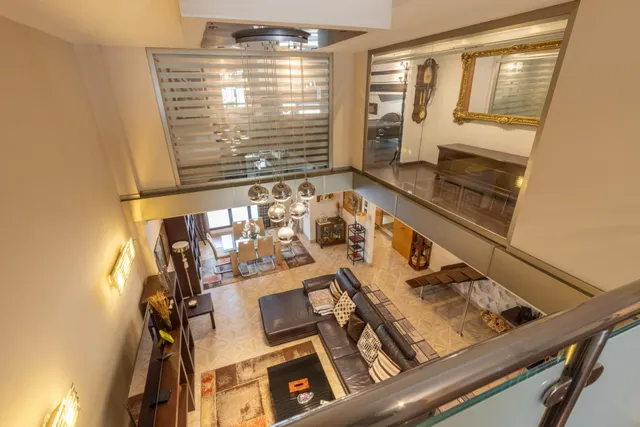 Exclusivo dúplex tipo loft de 225 m2 con apartamento independiente en una ubicación inmejorable — 36