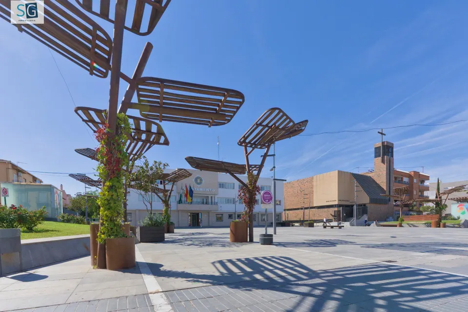 Piso en el centro de Armilla con patio privado de 66m