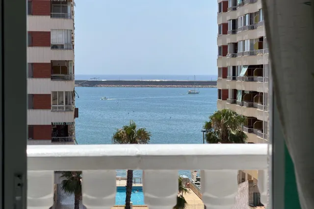 FABULOSO APARTAMENTO A UNOS PASOS DE LA PLAYA, RODEADO DE TODOS LOS SERVICIOS, IDONEO COMO VACACIONAL — 9