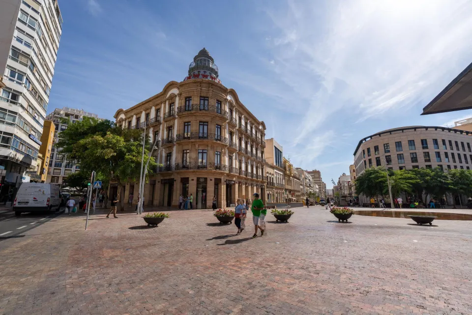 Amplio Piso en Venta en el Corazón de Almería