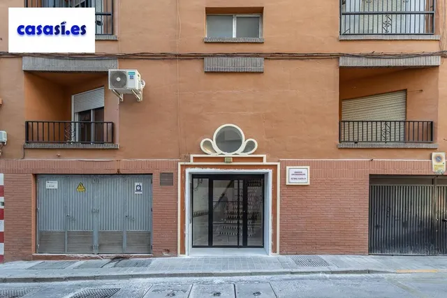 PISO JUNTO A GRAN VÍA — 21