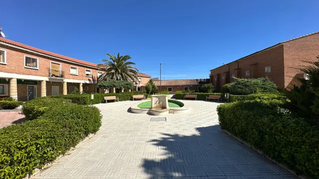 Casa 4 habitaciones 115m² en venta - Lalueza — 46
