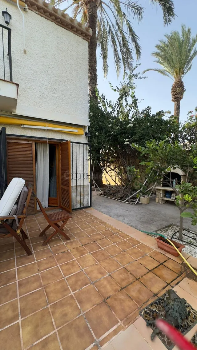 EXCLUSIVO CHALET INDEPENDIENTE JUNTO AL MAR - foto 3