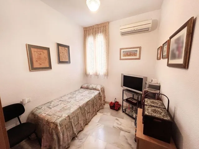 Piso próximo a Ronda de los Tejares — 13