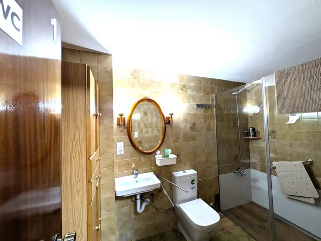 habitación NUMERO UNO NDIVIDUAL EN PISO DE 112m2 EN CESAREO  - foto 5