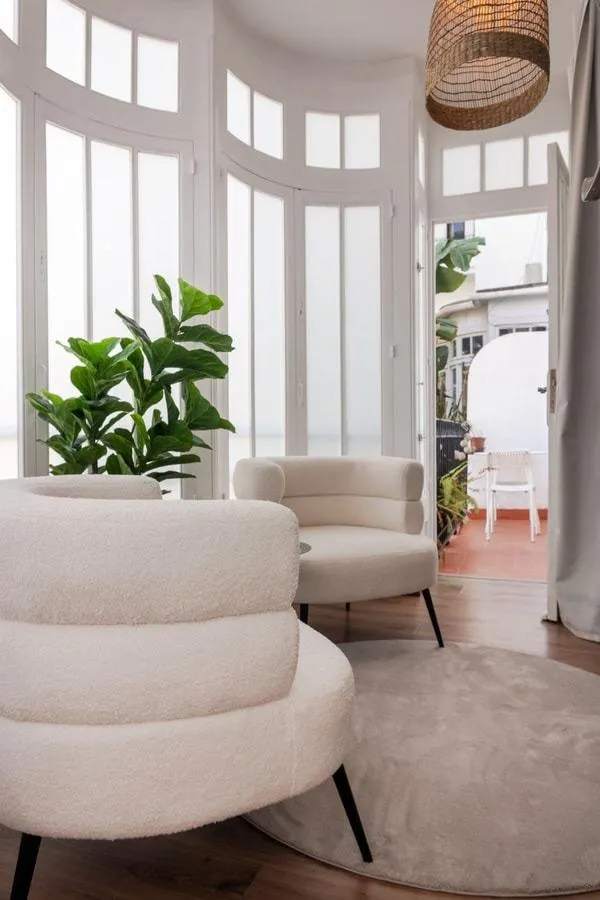 Exclusivo piso de 130 m2 y 4 dormitorios junto al Ayuntamiento de Valencia — 39