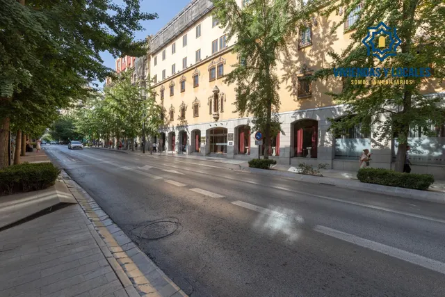 Edificio en venta completo junto a Gran Vía- Bajo Albaicín — 34