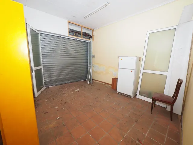 SE VENDEN CUATRO CASAS ADOSADA EN TERRASSA, ZONA SANT PERE NORD — 28