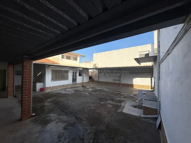 CASA DE PUEBLO CON PATIO — 5