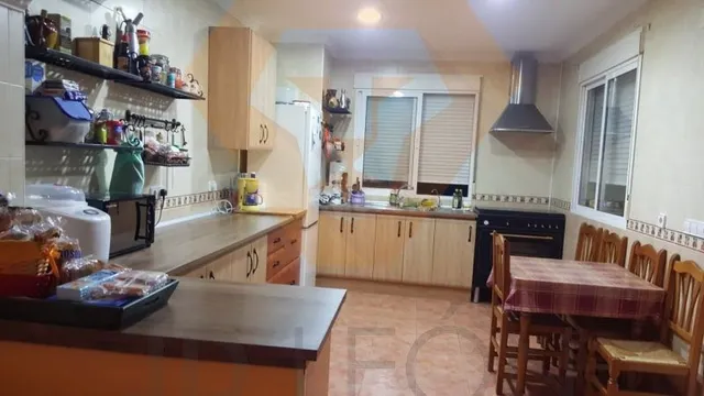 SE VENDE CASA CON LOCAL COMERCIAL EN LAS TORRES DE COTILLAS - foto 3