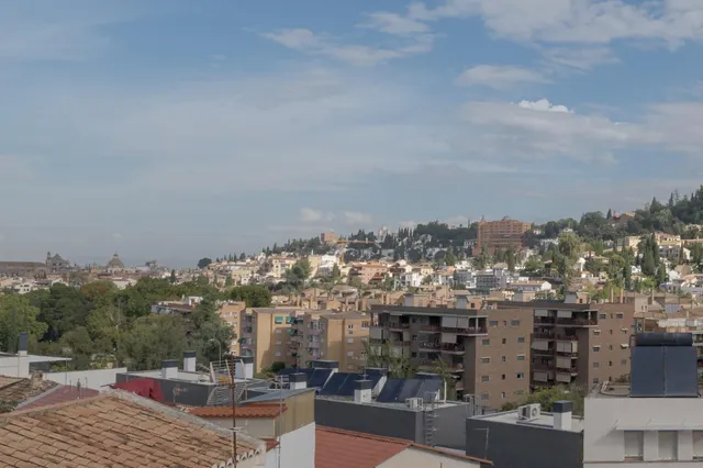 Amplio piso en Cervantes con garaje y trastero — 26