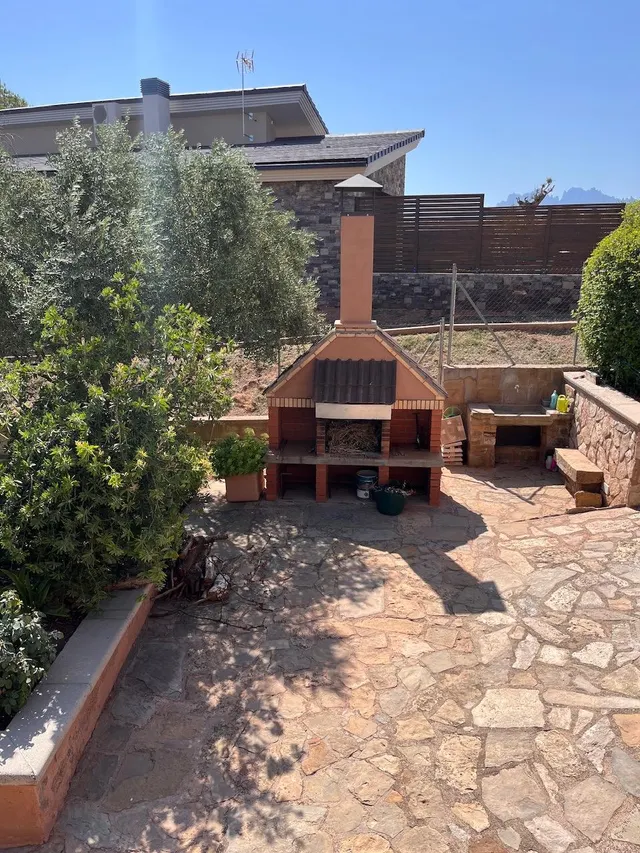 Casa Independiente de Ensueño en Sant Salvador de Guardiola — 9