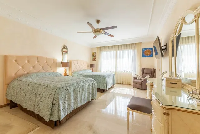 Chalet 7 habitaciones 852m² en venta - Marbella — 25