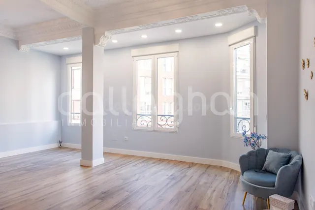 Piso reformado con encanto en Ruzafa - foto 3