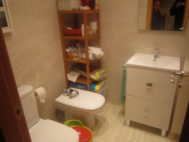 SE VENDE CHALET ADOSADO SEMINUEVO, 4 HAB., GARAJE DOBLE ,PATIO. PARA ENTRAR A VIVIR — 14
