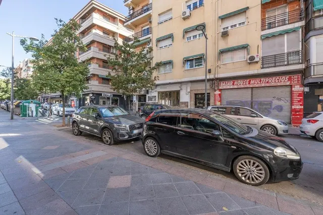 Pisazo en venta en calle Obispo Hurtado - foto 2