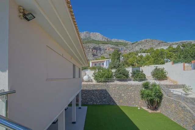 Villa 5 habitaciones 680m² en venta - Urbanizaciones — 41