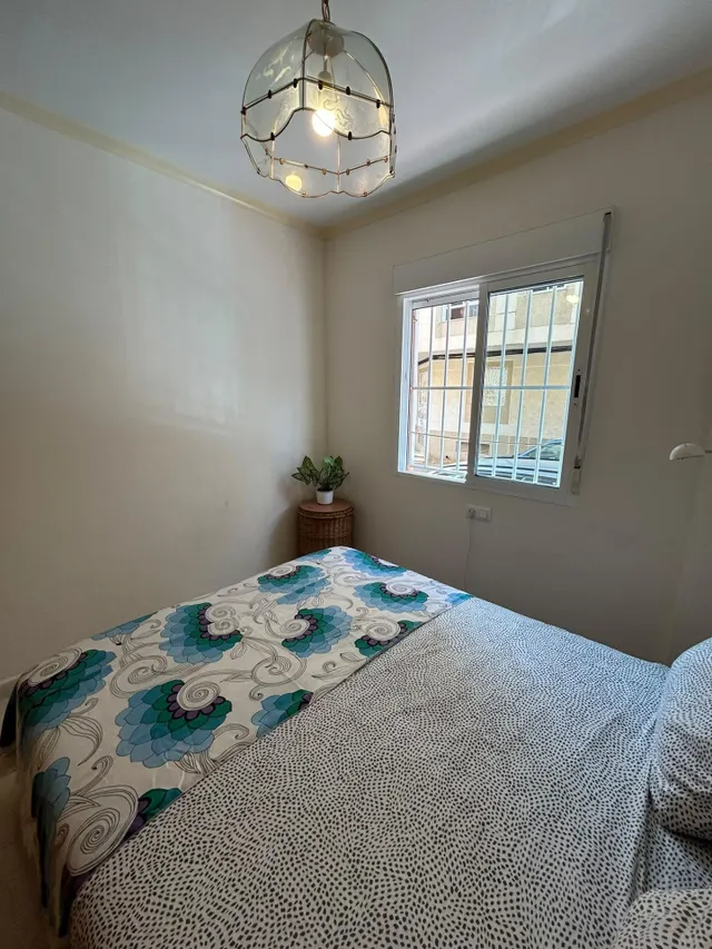 Apartamento cerca del mar, Alicante, Torrevieja. 2 habitaciones, 73 m2, 200 metros del mar — 23