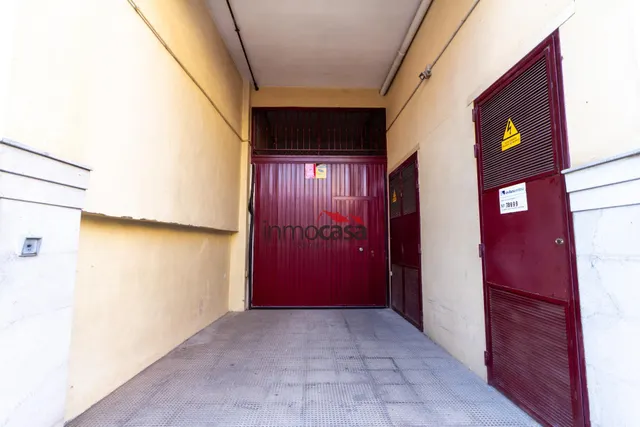PISO EN EL CENTRO DE ARMILLA, CON GARAJE  Y TRASTERO. — 44