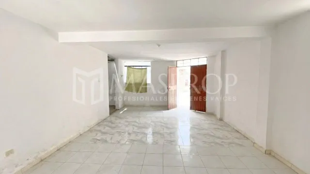 CASA EN VENTA EN ESQUINA – VILLA CAPLINA II ETAPA, TACNA - foto 2
