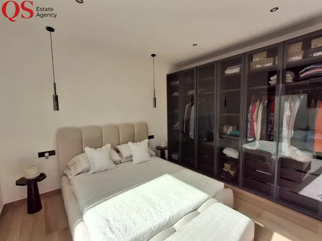 Villa contemporánea con piscina y vistas panorámicas al mar en Cunit — 37