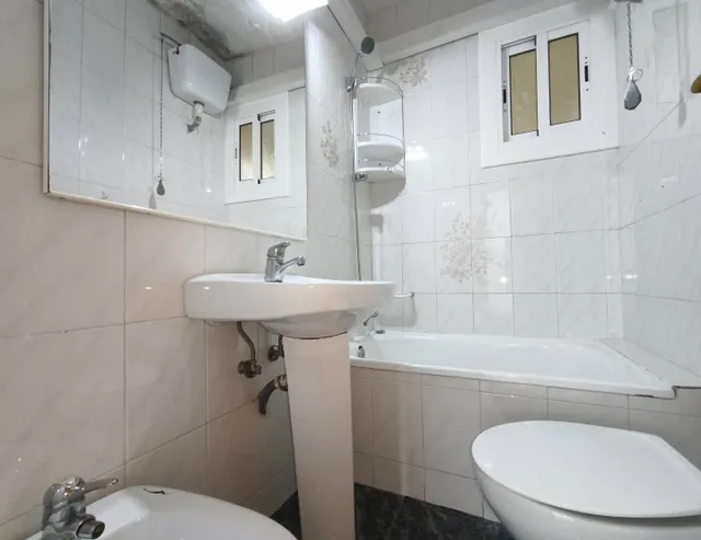 Piso de 3 habitaciones en la teixonera , muy soleado y bien equipado — 11