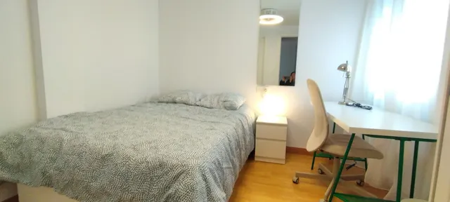 *HABITACIÓN-SUITE CON CUARTO DE BAÑO PRIVADO* - foto 2