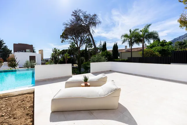 DOS ESPECTACULARES VILLAS RECIÉN TERMINADAS EN EL CENTRO DE MARBELLA — 20