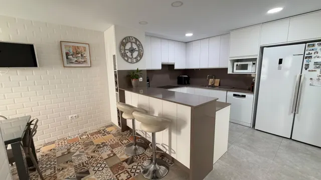 Espectacular vivienda de 195 m2 con 4 dormitorios en pleno bulevar gran capitán — 9