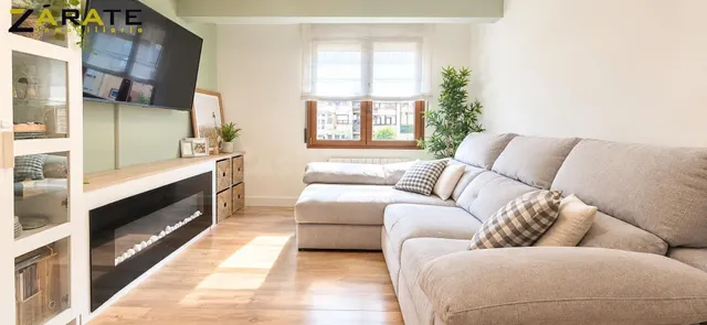 Piso en venta en barakaldo - foto 2