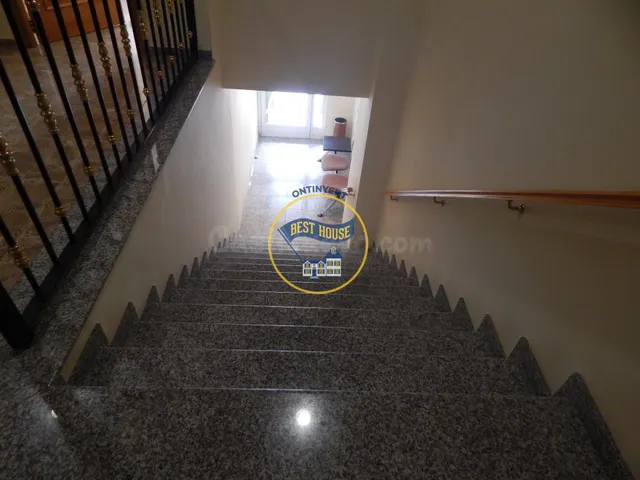 OPORTUNIDAD LOCAL ENTRESUELO EN VENTA EN OLLERIA CON ESTUDIO - foto 4