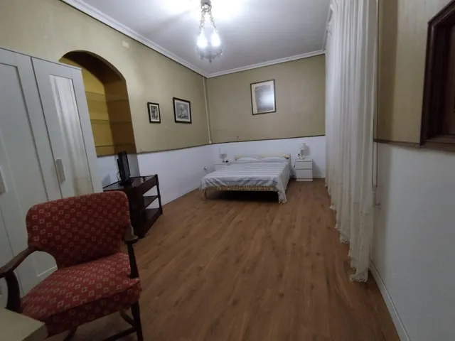 habitaciones EN ALQUILER DE 185€ A 335€ — 9