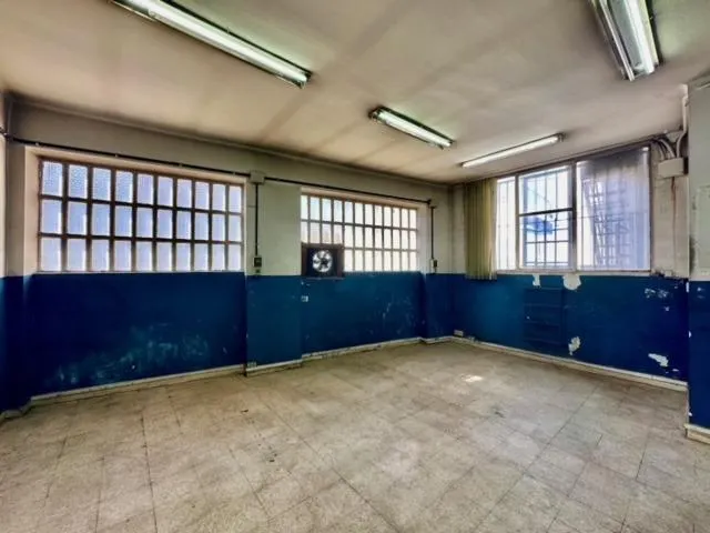 Loft industrial de 140 m2 para estudio creativo u oficina en Poblenou – 259.000 € — 19