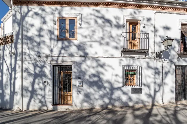 Casa reformada en el Camino del Sacromonte — 2