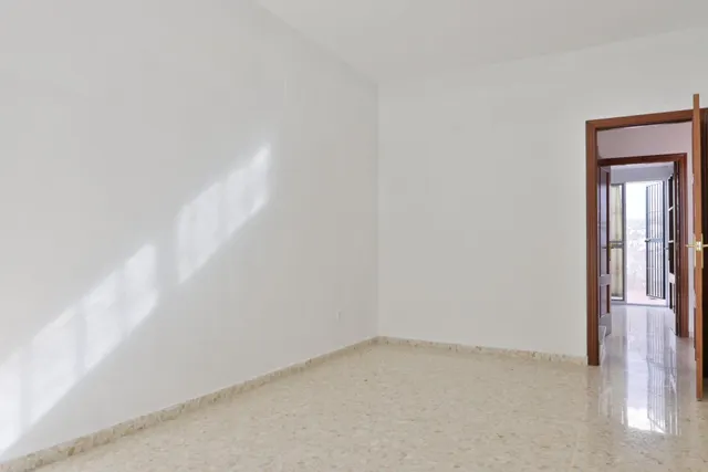 Casa en venta en Cantillana, Sevilla - foto 2