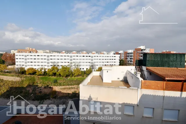 AMPLIO ÁTICO DÚPLEX CON GARAJE Y DOS TERRAZAS SOBRE LA AV DE ALCORA — 14