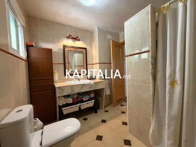 Chalet en venta en Ontinyent, a un paso del casco urbano y con bonitas vistas a la montaña. — 23