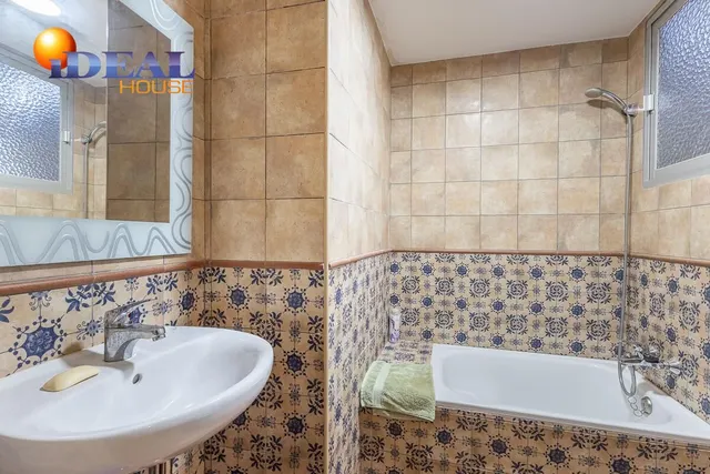 GR3929 - Alhama de Granada - Casa de pueblo reformada con patio delantero y azotea — 7