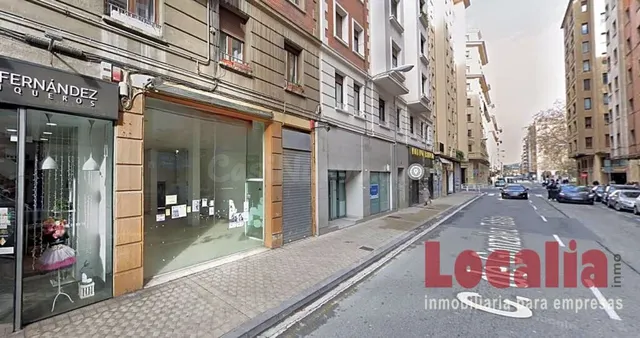 Local céntrico de 2 plantas en Pamplona, Navarra. — 7