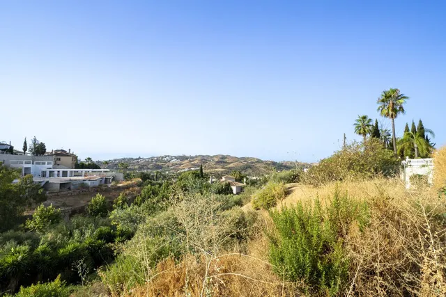 Parcela edificable exclusiva en Mijas Golf para villa de luj