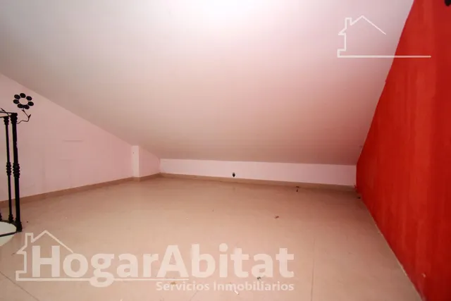 ¡CENTRO DE LLIRIA! ESPACIOSO, SEMINUEVO Y REFORMADO CON TERRAZA Y ASCENSOR — 32