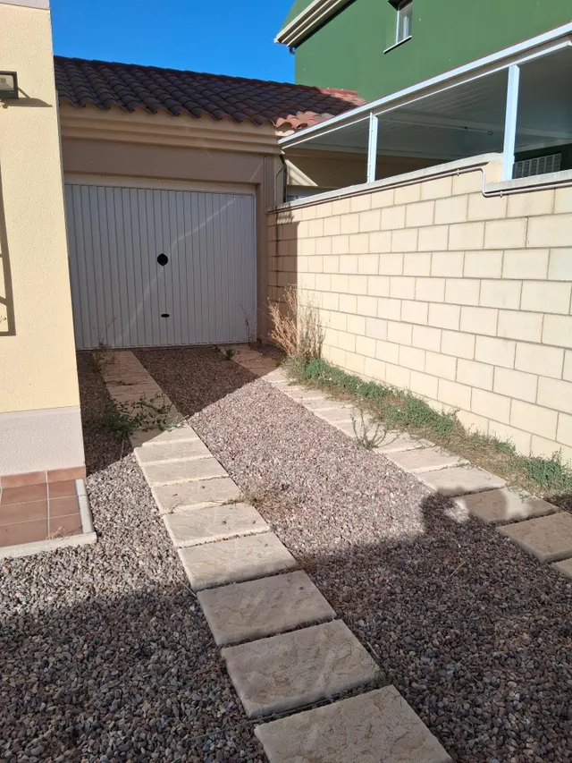 SE VENDE MAGNIFICO ADOSADO EN LA FELIPA — 11