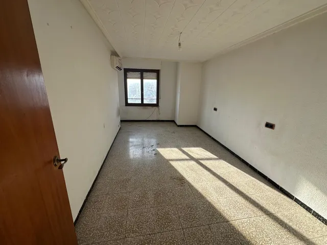 Piso exterior con terraza en plaza santa cruz, Novelda — 10