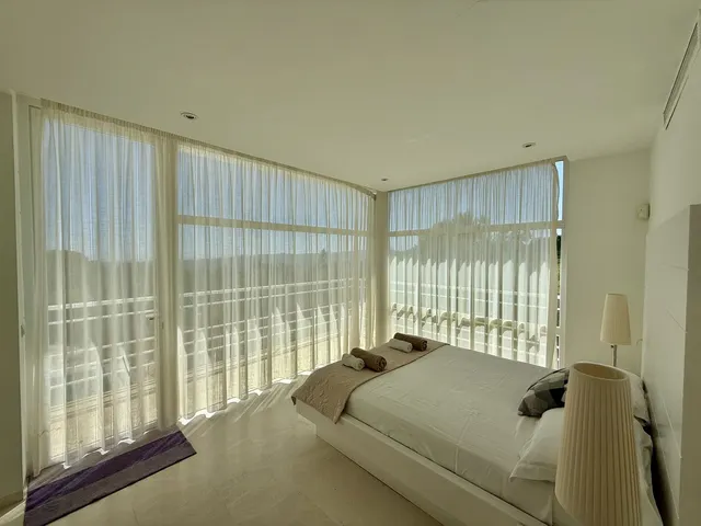 Chalet 4 habitaciones 556m² en venta - Riviera del sol — 28
