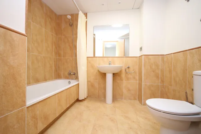 Piso en venta en Avenida de la Mojarra Punta del Moral — 17