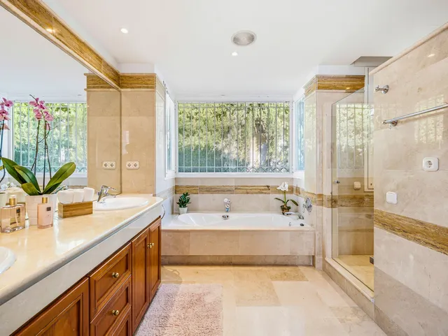 Chalet 7 habitaciones 660m² en venta - Marbella — 35