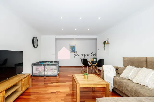 Piso con gran terraza. solo inversión. — 23