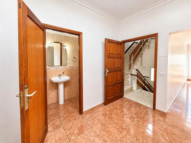 Vivienda de cuatro dormitorios con balcón en Arucas - Santidad — 26