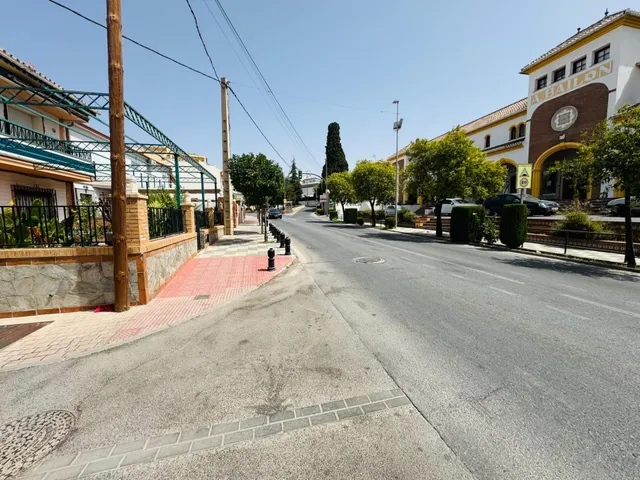 Magnífica casa en venta en Avenida Granada, Pulianas — 37