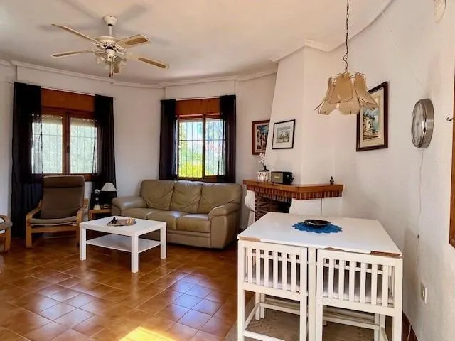 Villa independiente orientada al sur con piscina privada en un terreno de 502 m2 – Ciudad Quesada — 16